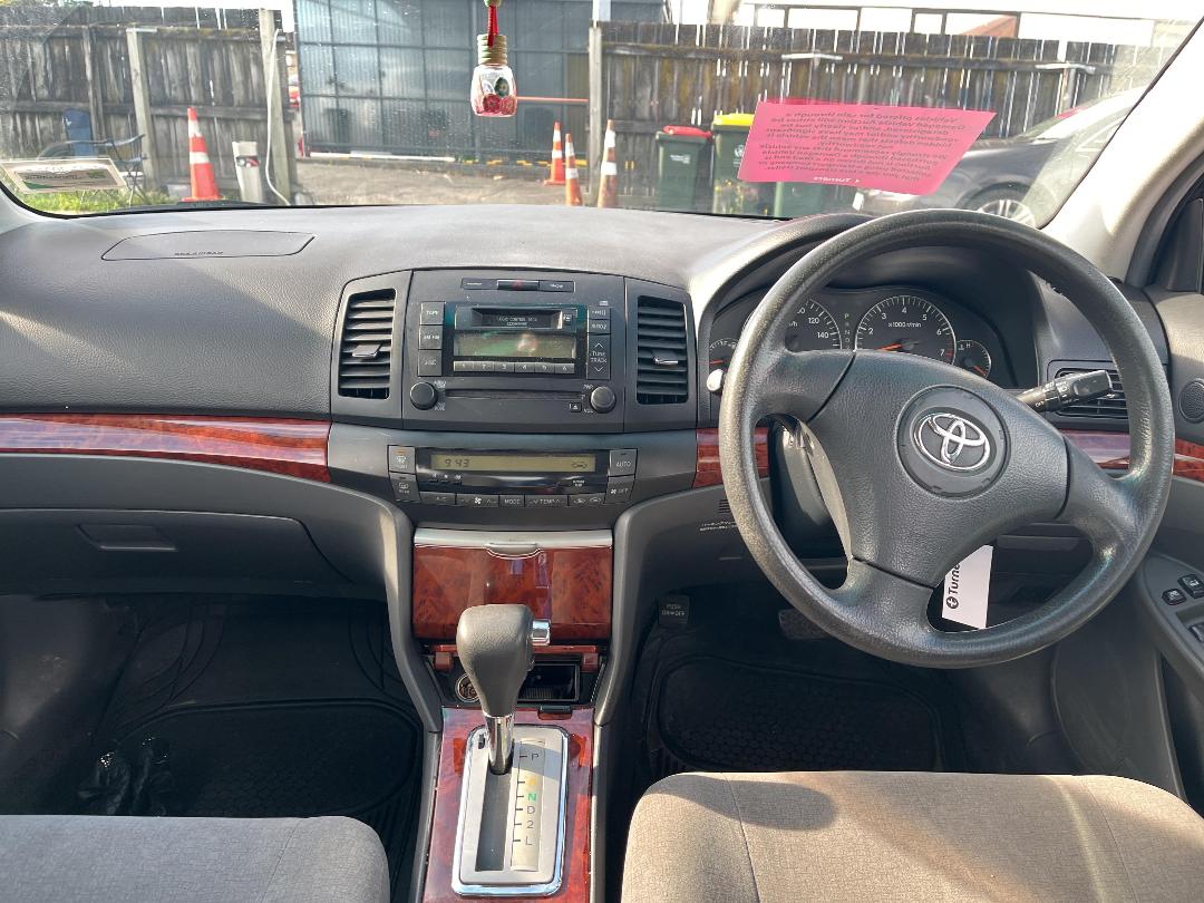 Photo '15' of Toyota Premio