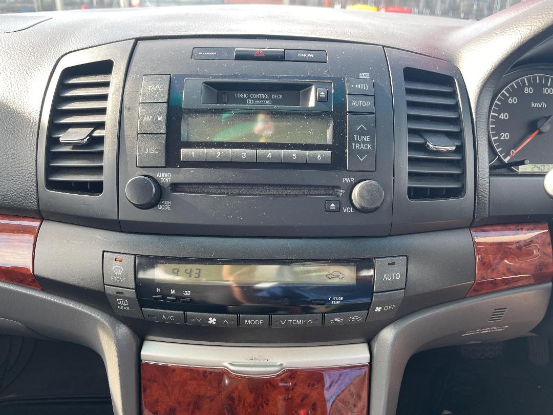 Photo '22' of Toyota Premio