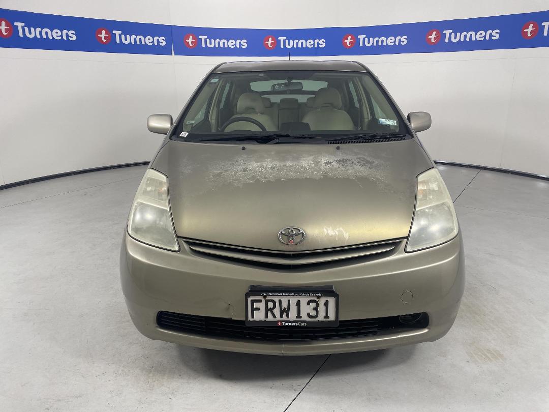 Photo '2' of Toyota Prius