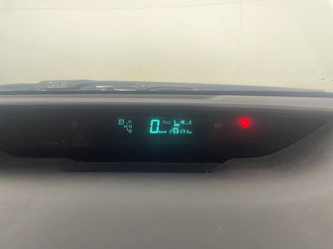 Photo '21' of Toyota Prius