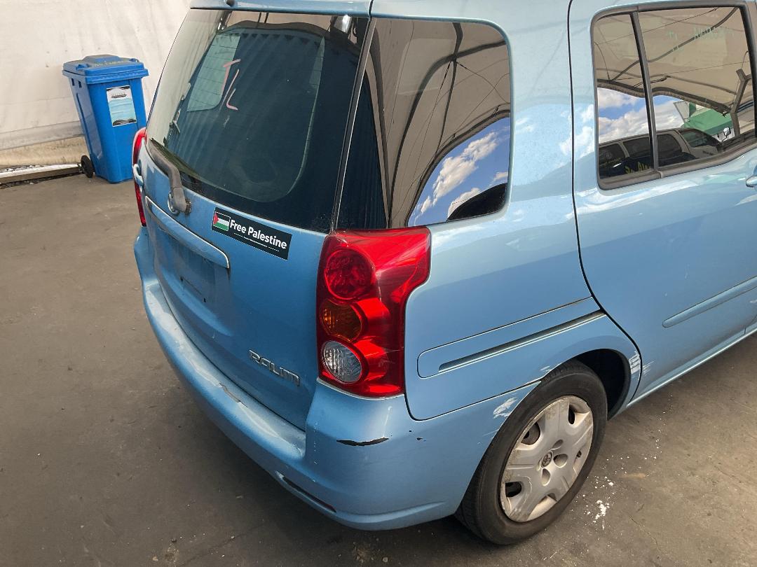 Photo '6' of Toyota Raum