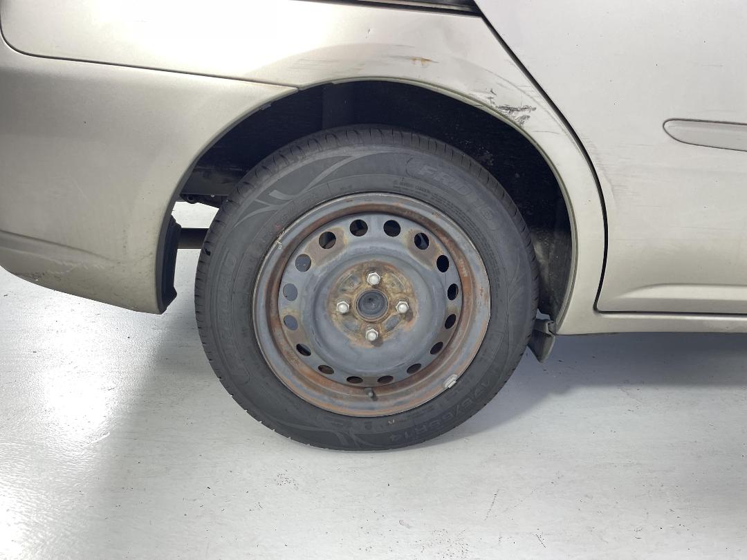 Photo '10' of Toyota Raum Photo '10' of Toyota Raum