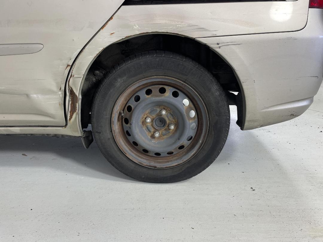 Photo '9' of Toyota Raum Photo '9' of Toyota Raum