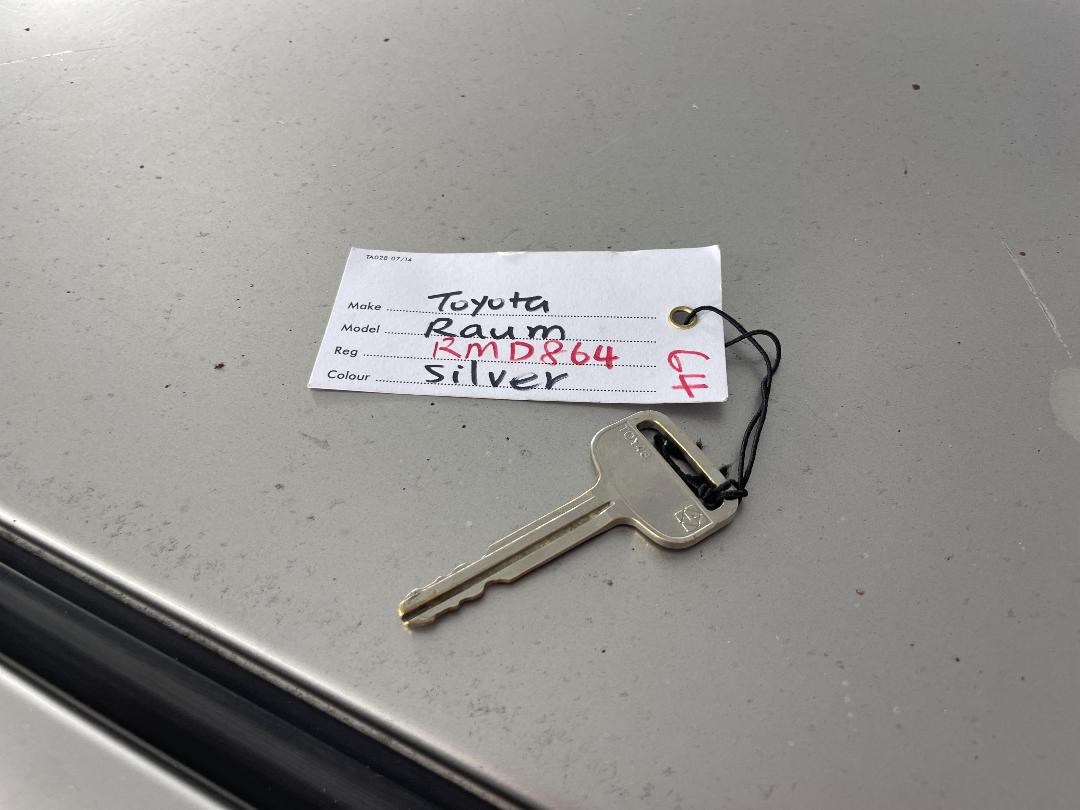 Photo '20' of Toyota Raum Photo '20' of Toyota Raum