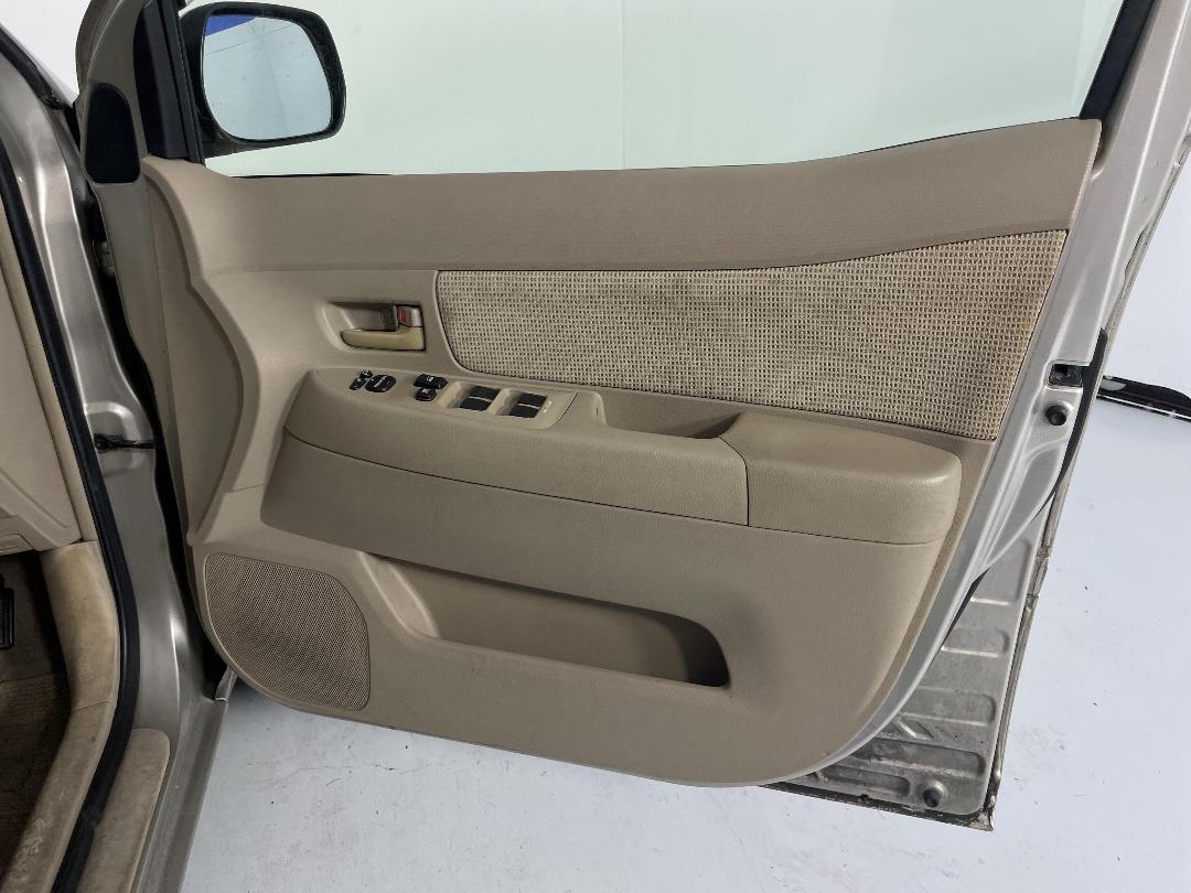 Photo '13' of Toyota Raum Photo '13' of Toyota Raum