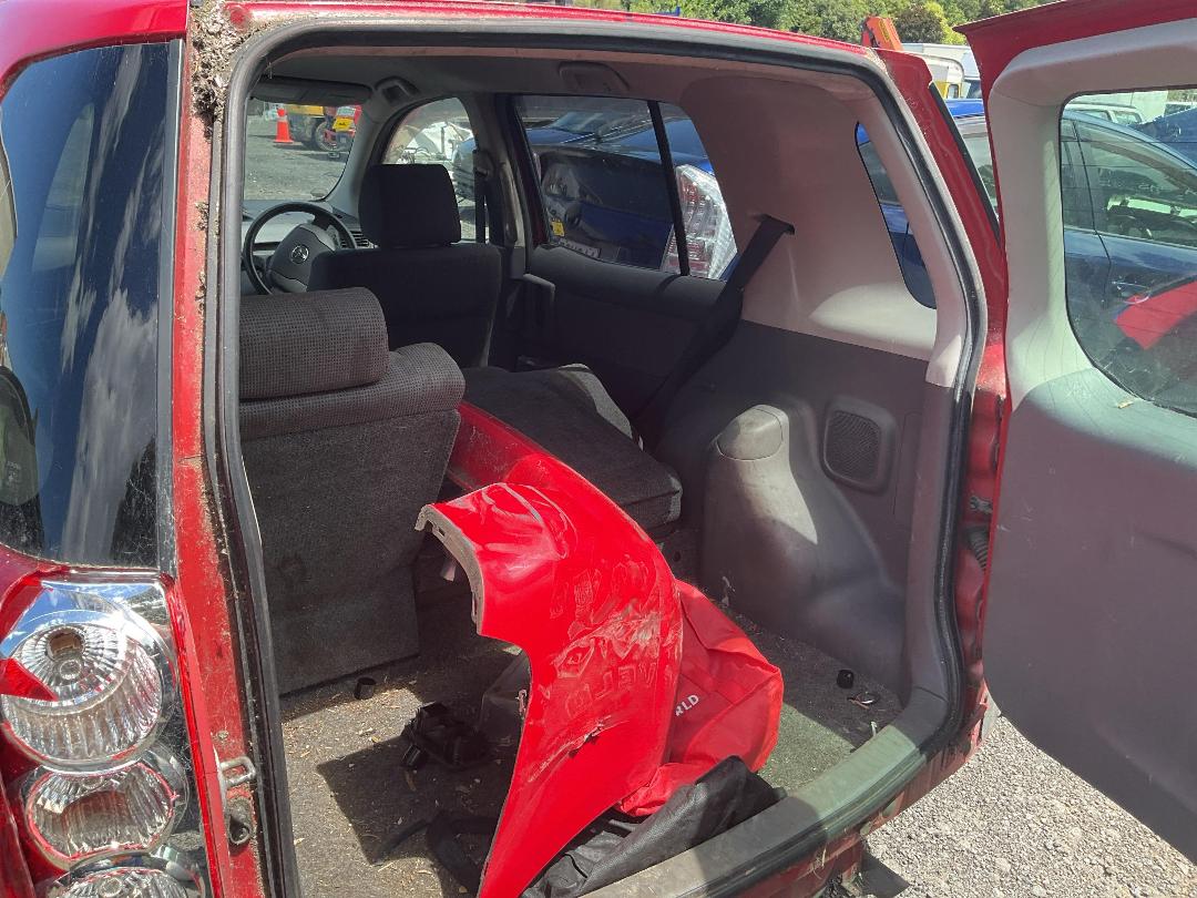 Photo '14' of Toyota Raum Photo '14' of Toyota Raum