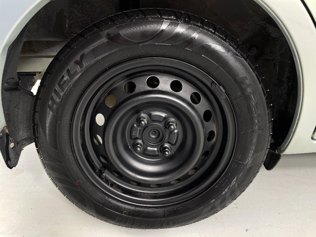 Photo '12' of Toyota Raum Photo '12' of Toyota Raum