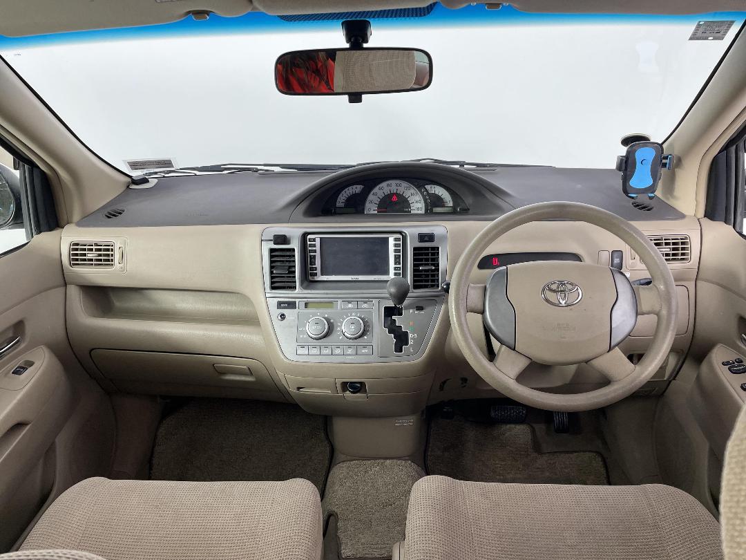 Photo '17' of Toyota Raum Photo '17' of Toyota Raum