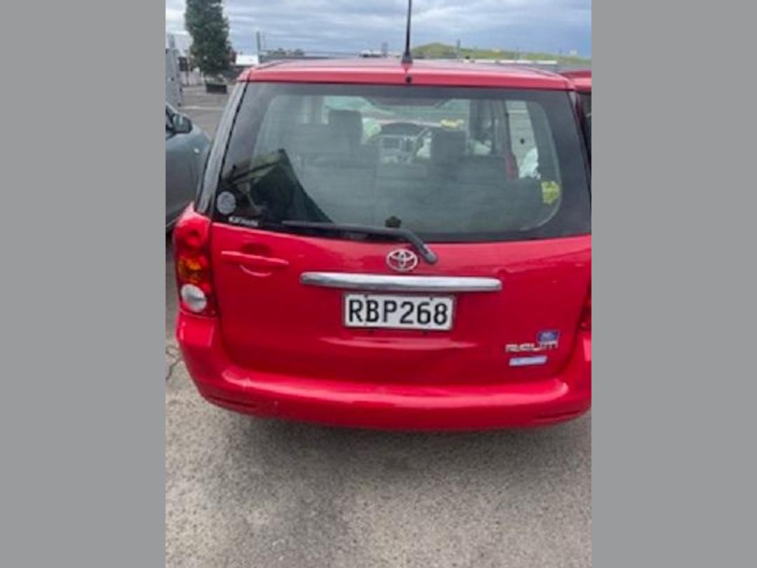 Photo '4' of Toyota Raum Photo '4' of Toyota Raum