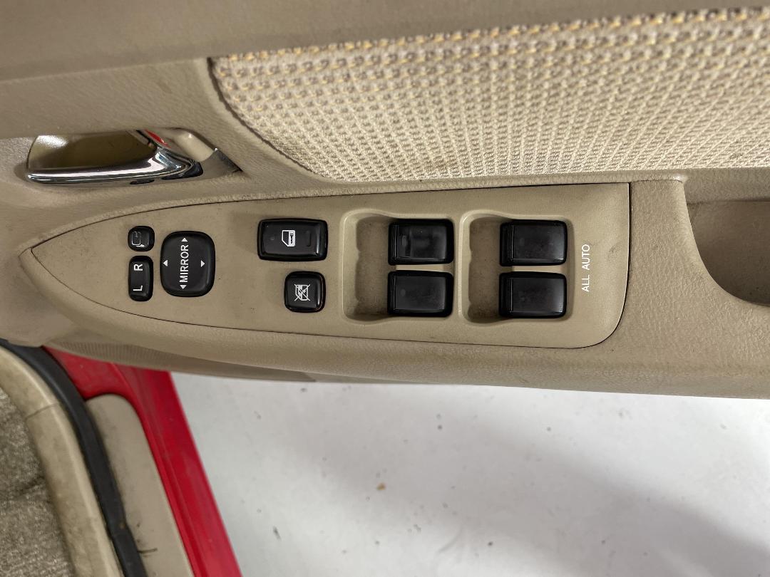 Photo '22' of Toyota Raum