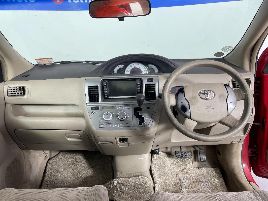 Photo '17' of Toyota Raum