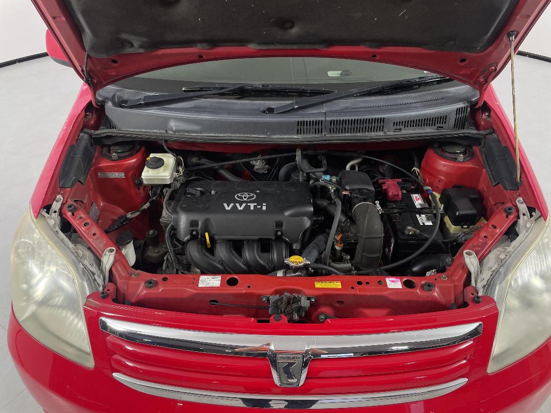 Photo '13' of Toyota Raum