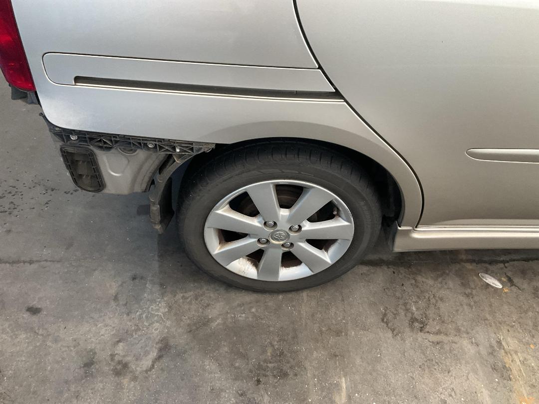 Photo '18' of Toyota Raum