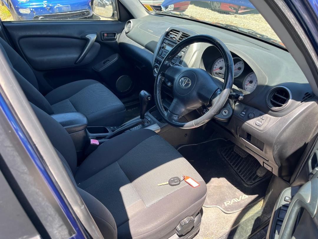 Photo '11' of Toyota Rav4 Photo '11' of Toyota Rav4