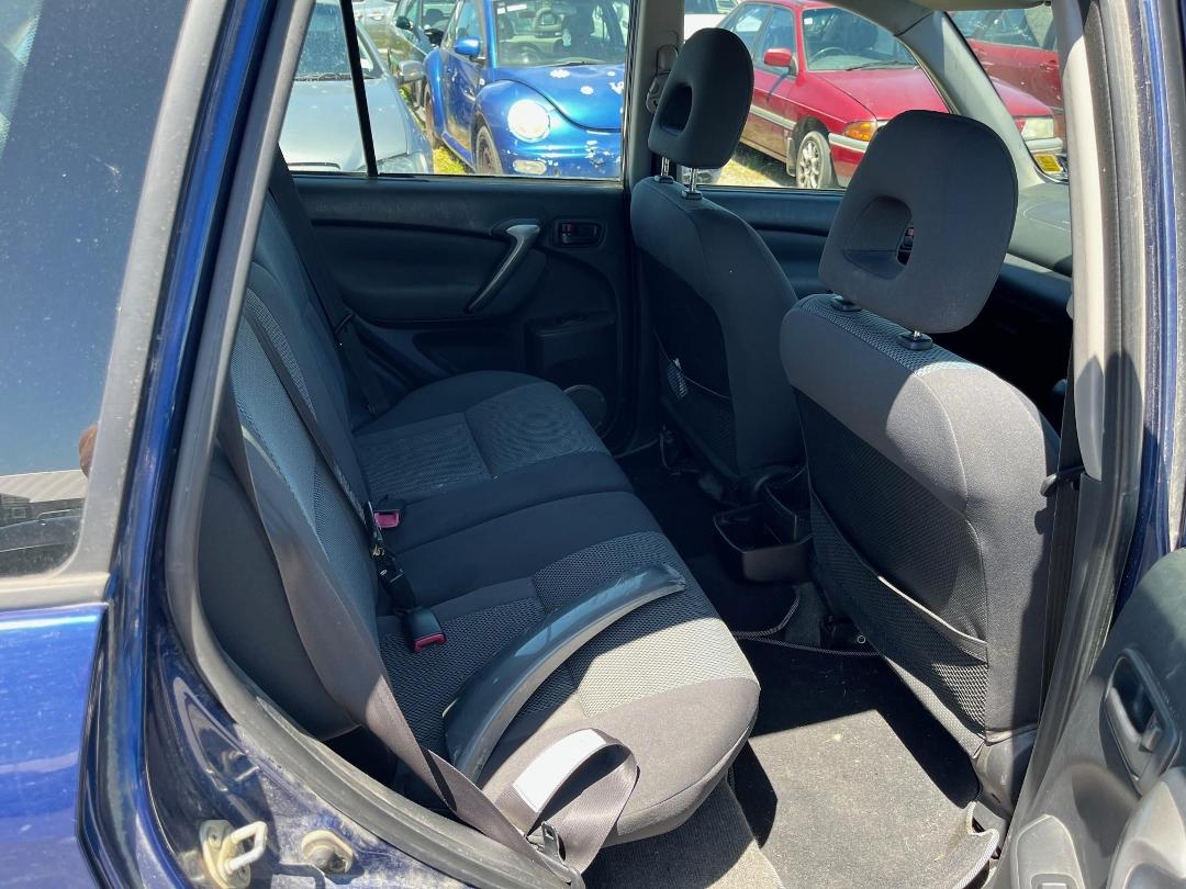 Photo '12' of Toyota Rav4 Photo '12' of Toyota Rav4