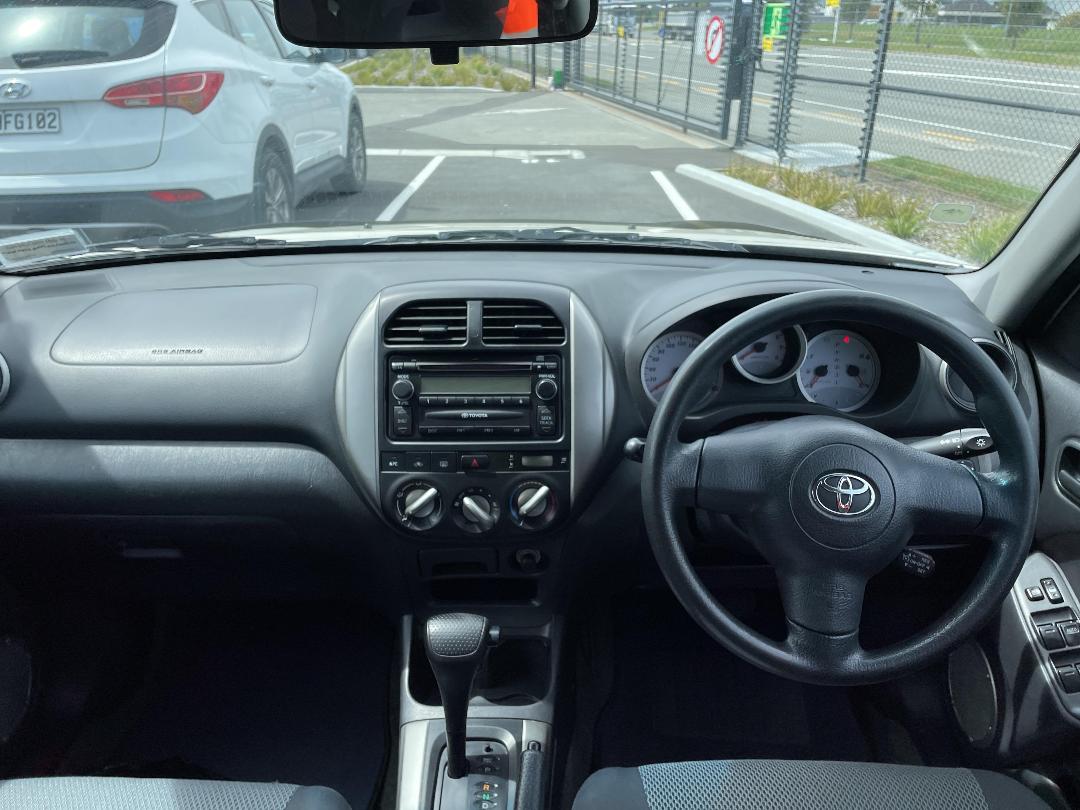 Photo '19' of Toyota Rav4 Photo '19' of Toyota Rav4