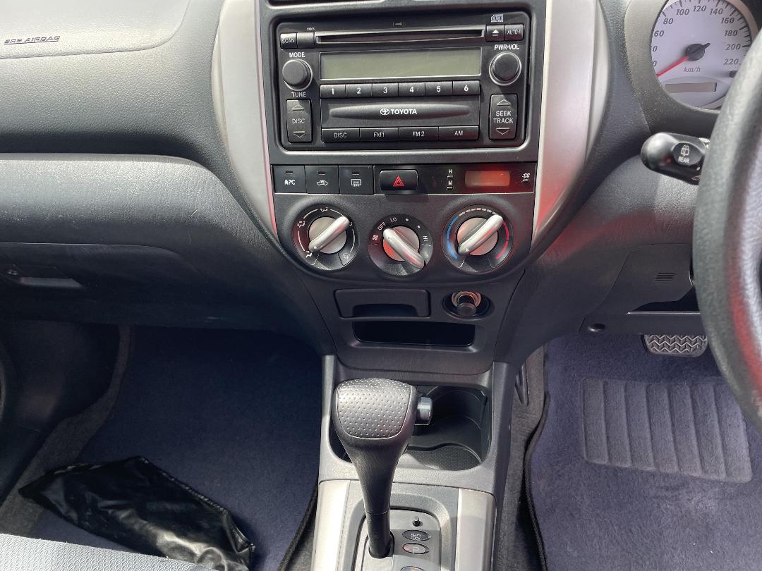 Photo '20' of Toyota Rav4 Photo '20' of Toyota Rav4