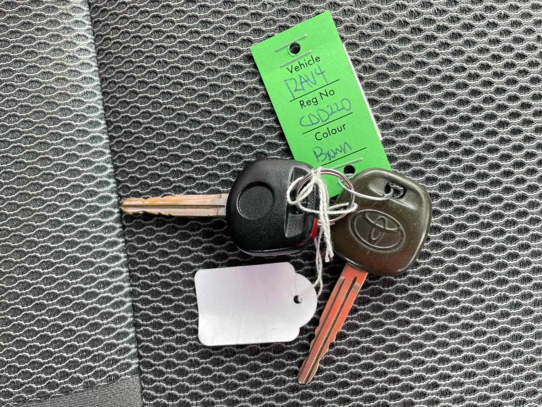 Photo '15' of Toyota Rav4 Photo '15' of Toyota Rav4