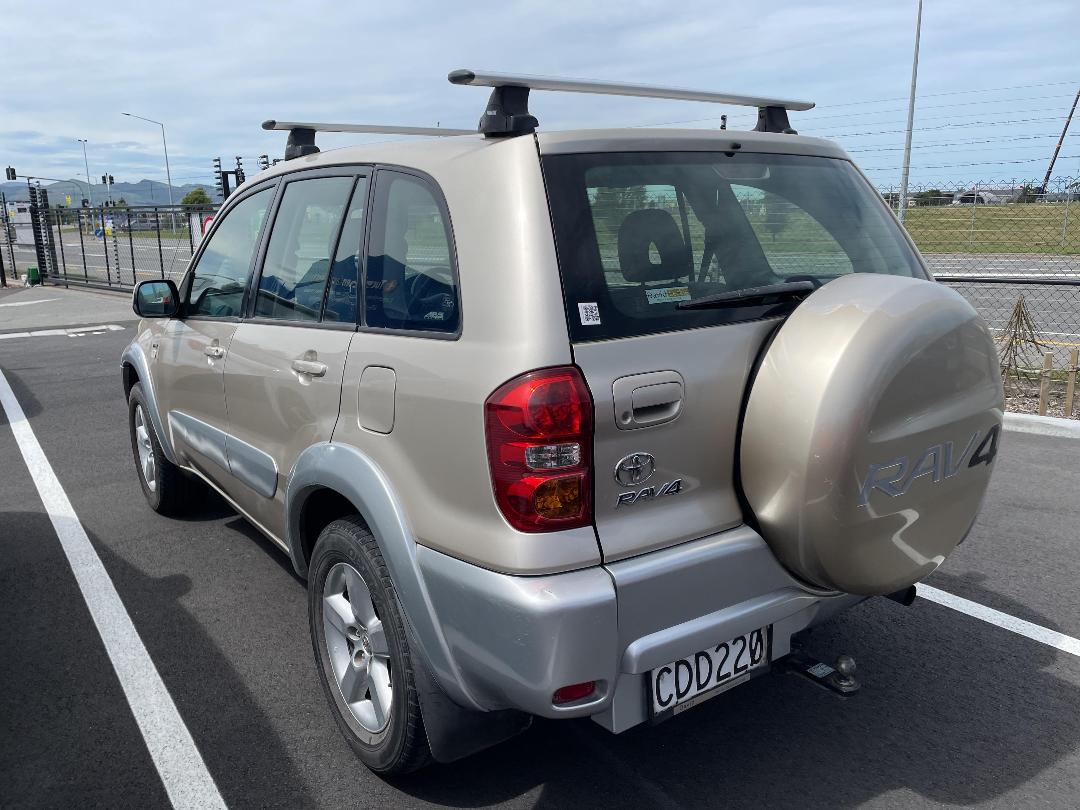 Photo '10' of Toyota Rav4 Photo '10' of Toyota Rav4