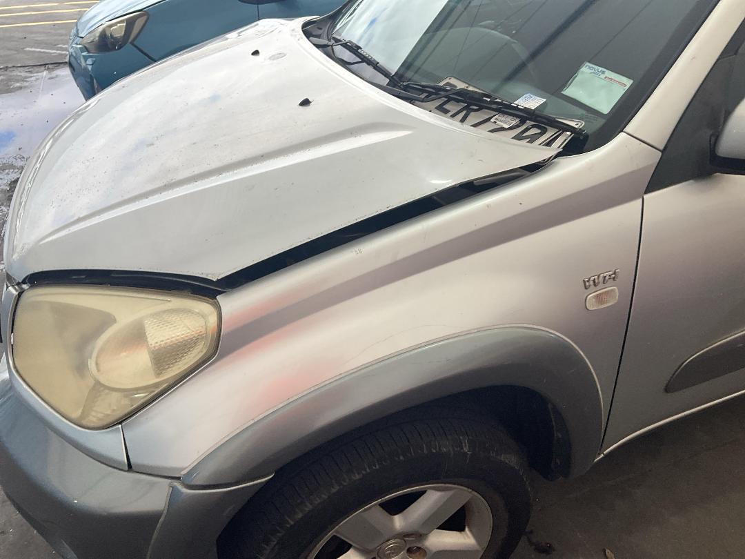 Photo '8' of Toyota RAV4