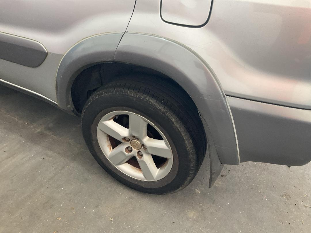 Photo '12' of Toyota RAV4