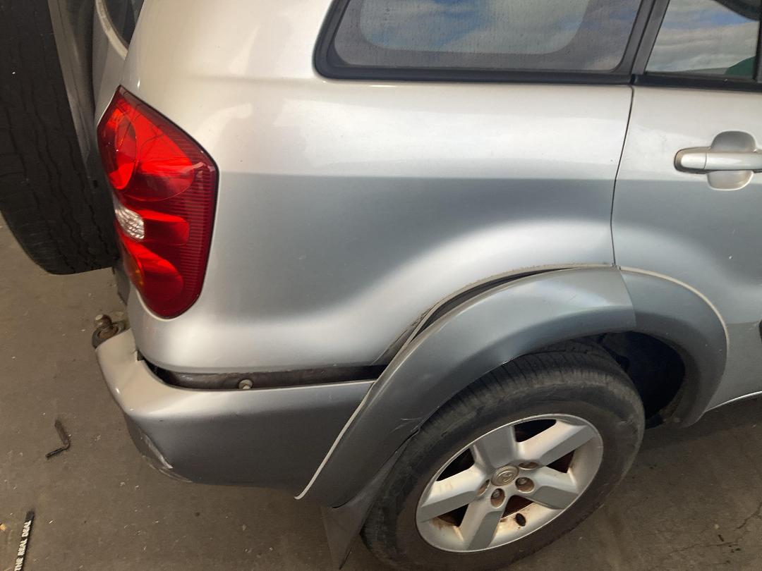 Photo '16' of Toyota RAV4