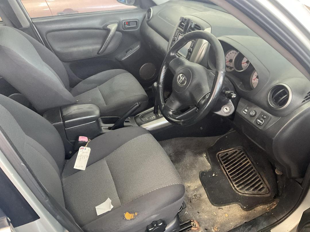 Photo '23' of Toyota RAV4