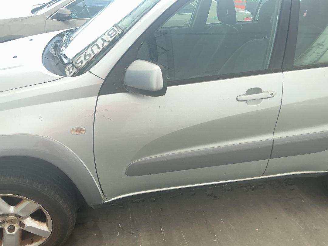 Photo '10' of Toyota Rav4