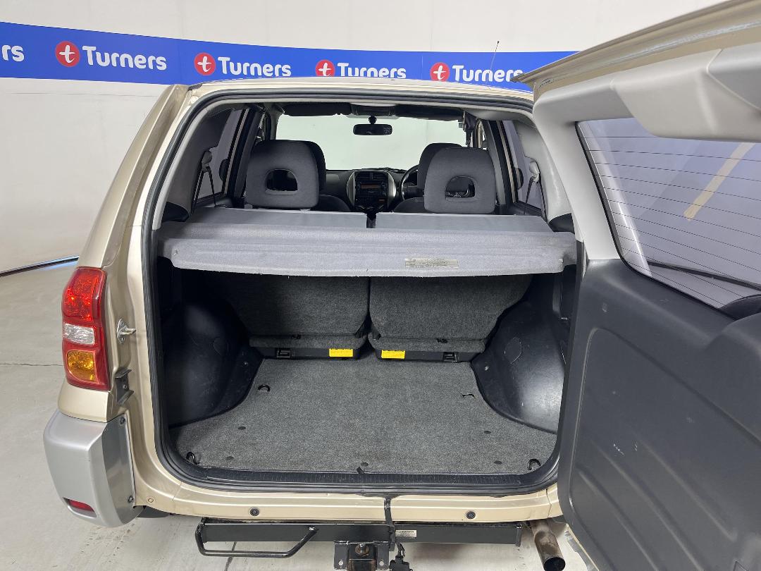 Photo '14' of Toyota Rav4