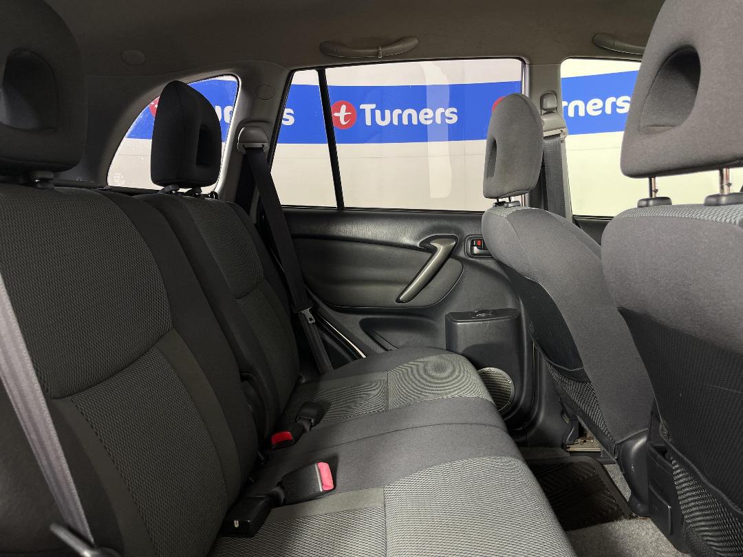 Photo '20' of Toyota Rav4