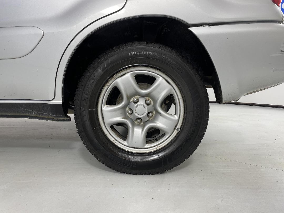 Photo '11' of Toyota Rav4