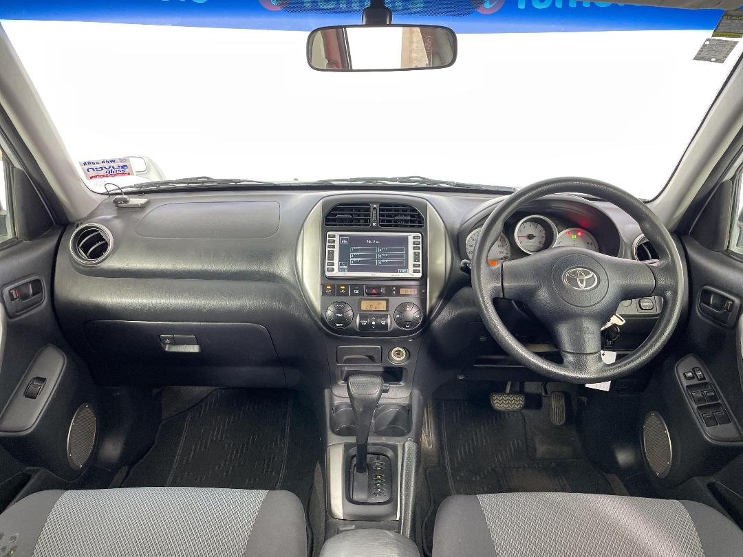 Photo '17' of Toyota Rav4