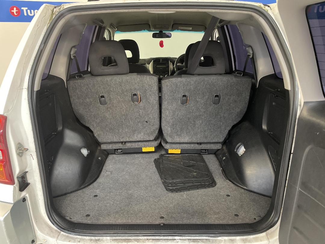 Photo '14' of Toyota Rav4