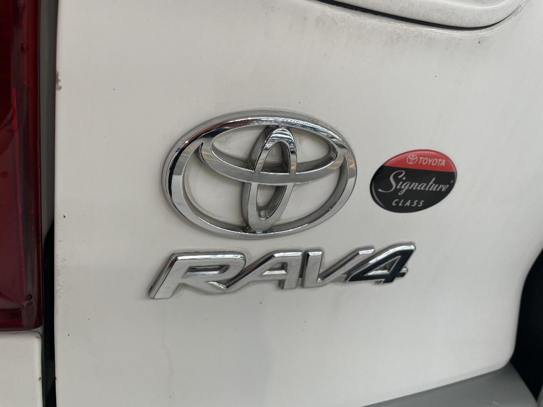 Photo '33' of Toyota Rav4