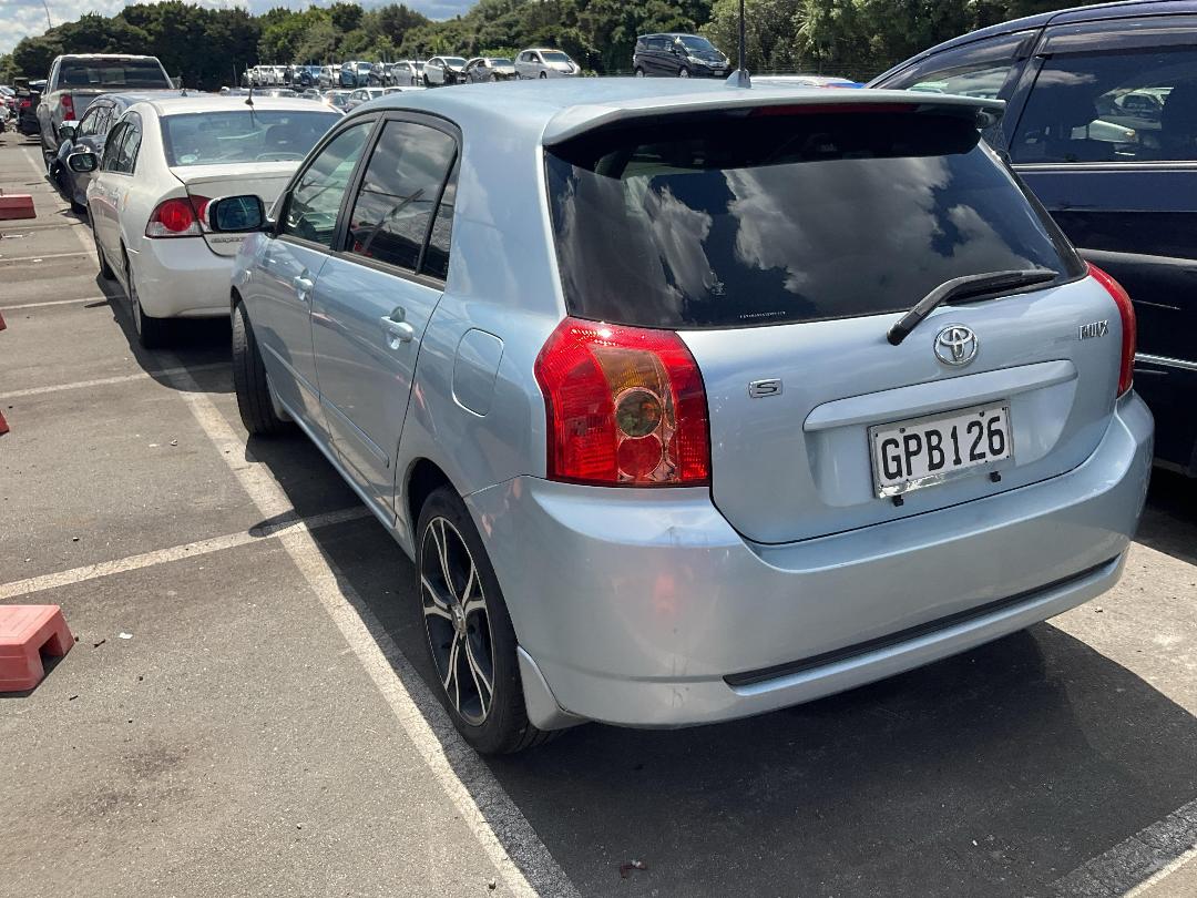 Photo '3' of Toyota Runx Corolla-S