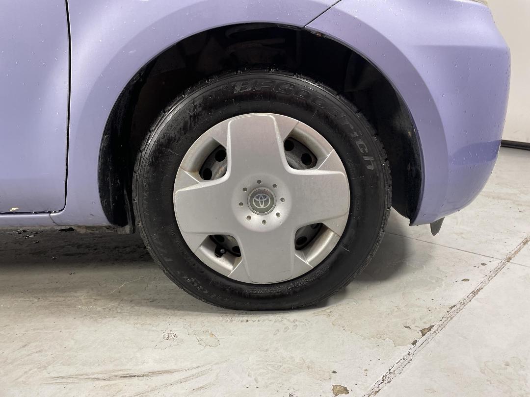 Photo '9' of Toyota Sienta