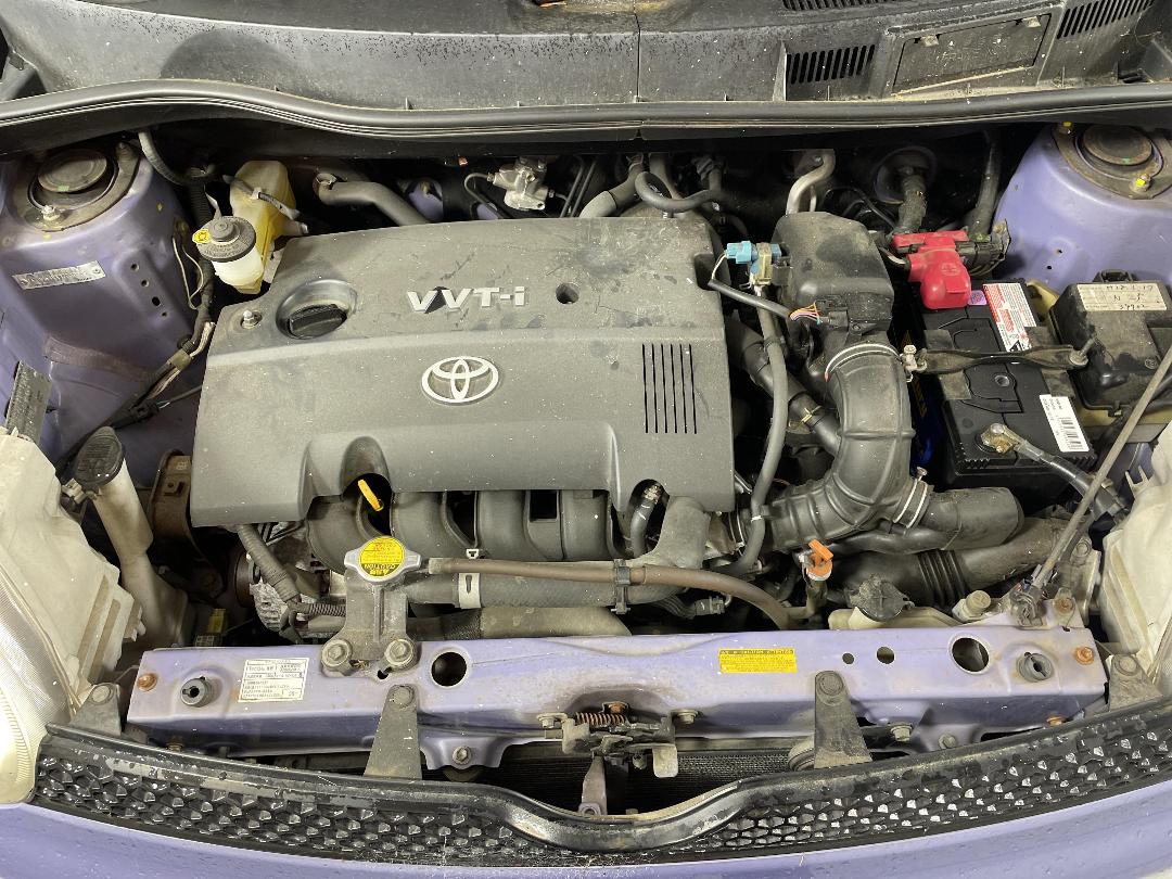 Photo '13' of Toyota Sienta