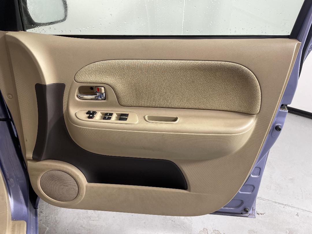 Photo '15' of Toyota Sienta