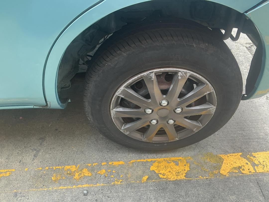 Photo '14' of Toyota Sienta