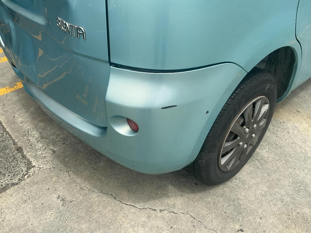 Photo '20' of Toyota Sienta