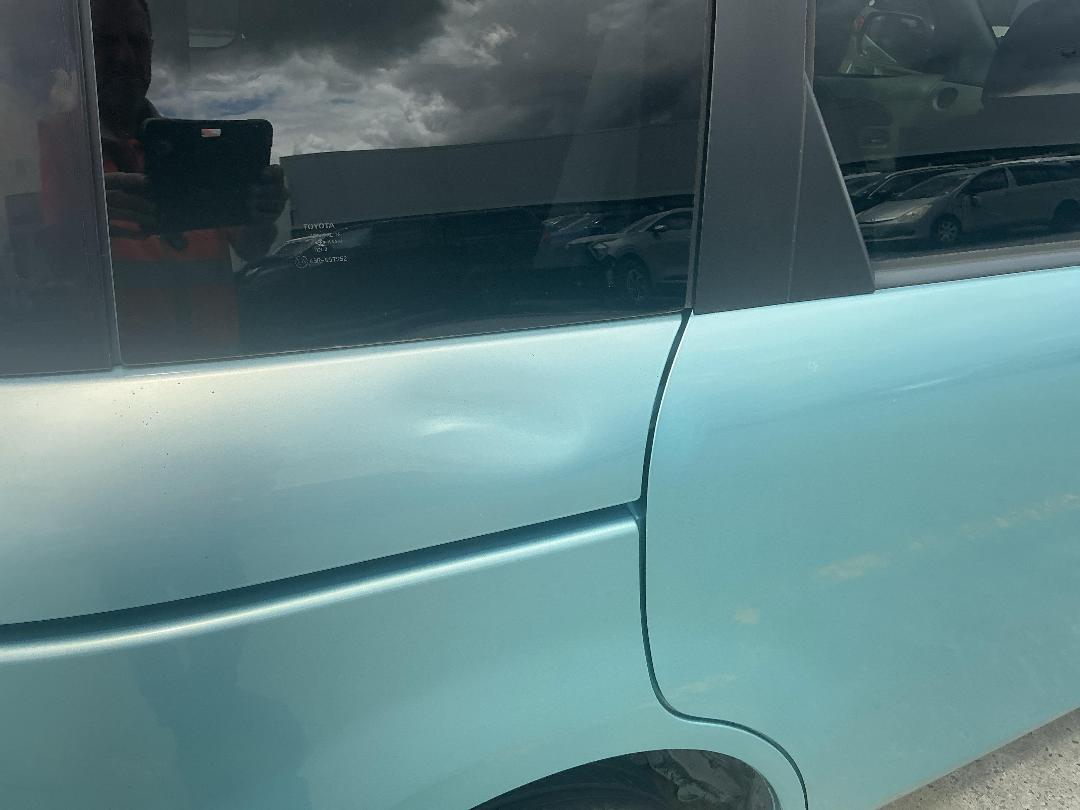 Photo '22' of Toyota Sienta