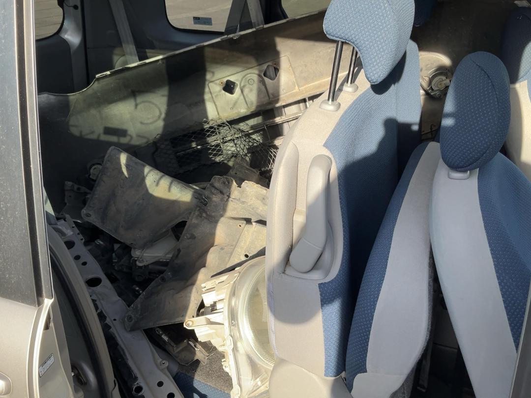 Photo '10' of Toyota Sienta