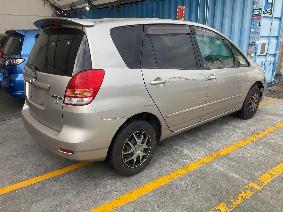 Photo '17' of Toyota Spacio Photo '17' of Toyota Spacio