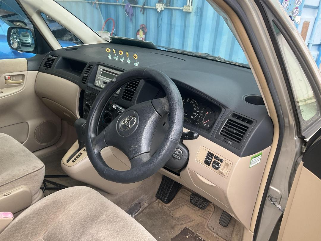 Photo '24' of Toyota Spacio Photo '24' of Toyota Spacio