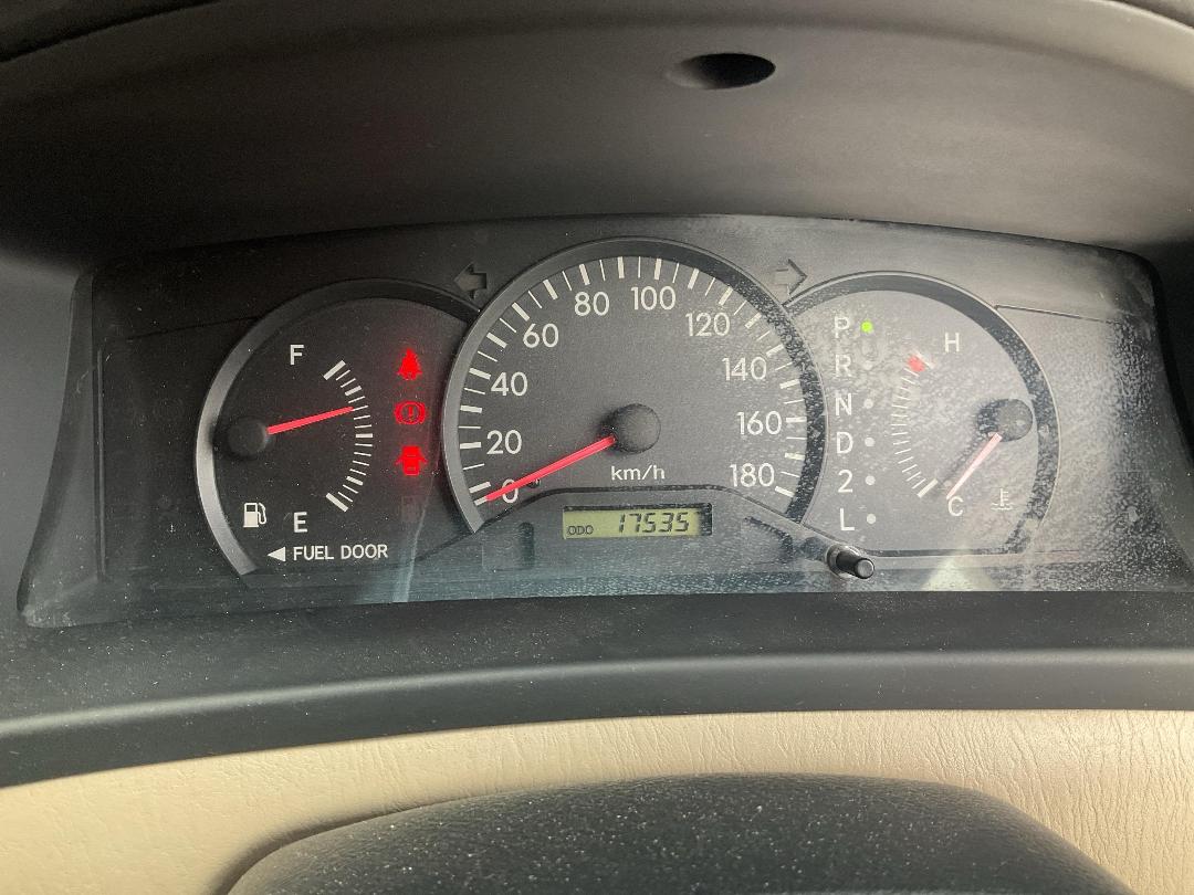 Photo '25' of Toyota Spacio Photo '25' of Toyota Spacio