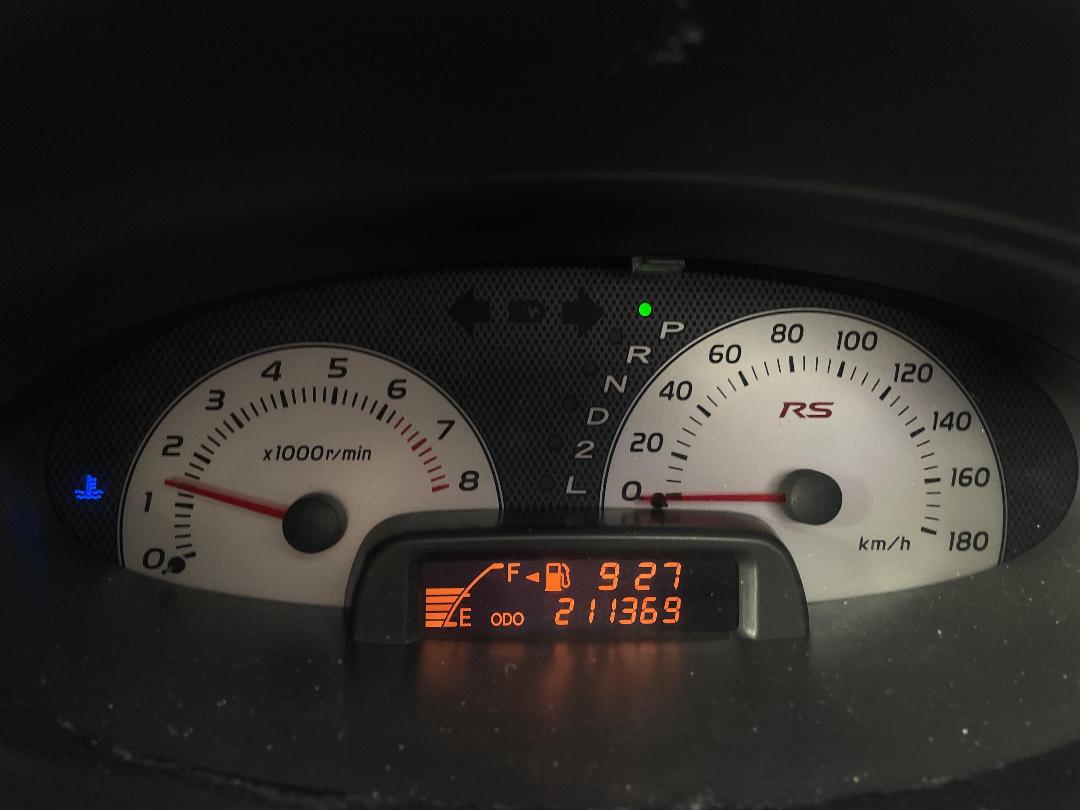 Photo '20' of Toyota Vitz Photo '20' of Toyota Vitz