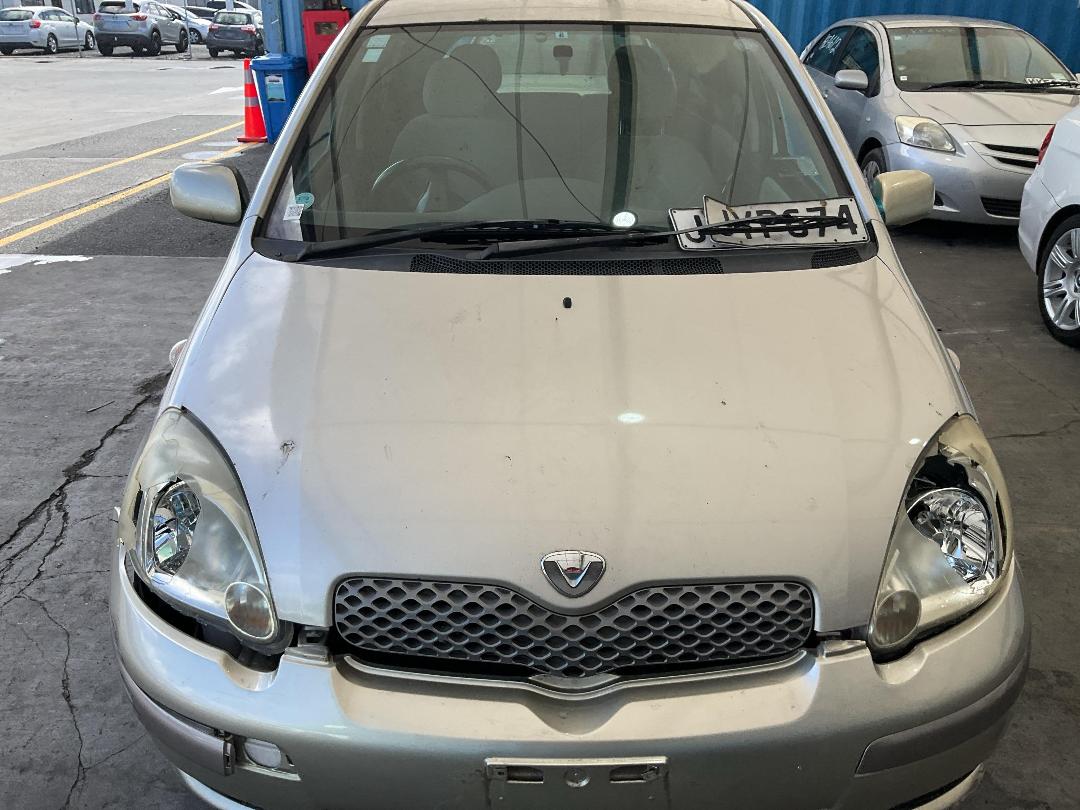 Photo '2' of Toyota Vitz Photo '2' of Toyota Vitz