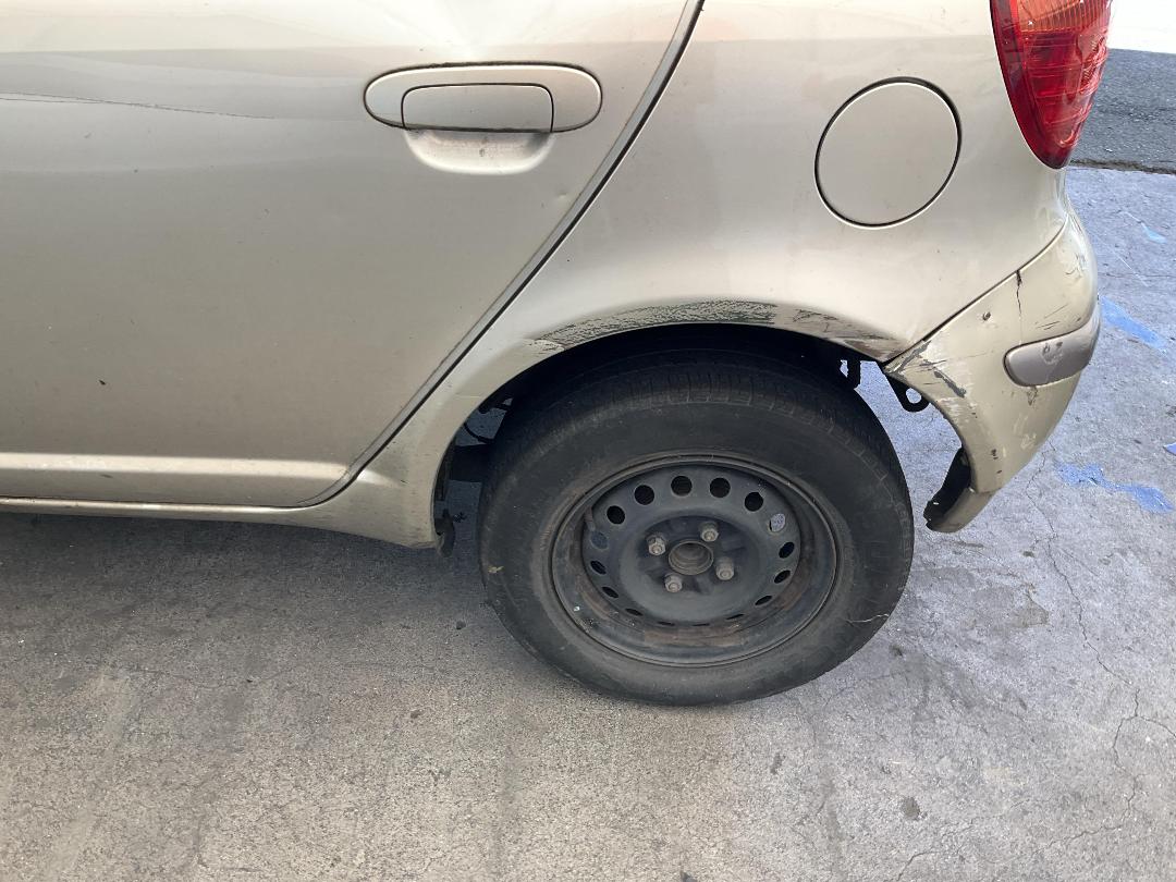 Photo '18' of Toyota Vitz Photo '18' of Toyota Vitz