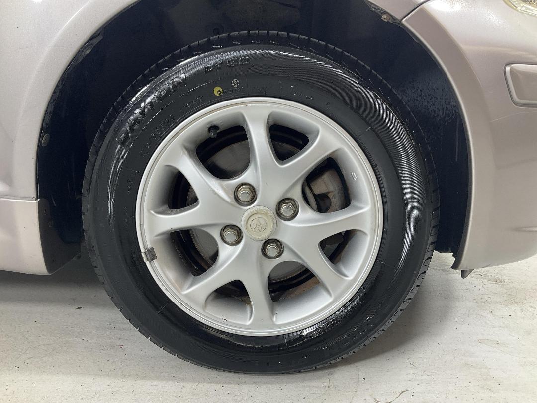 Photo '9' of Toyota Vitz