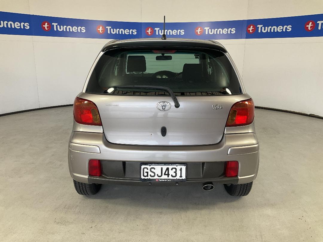 Photo '6' of Toyota Vitz